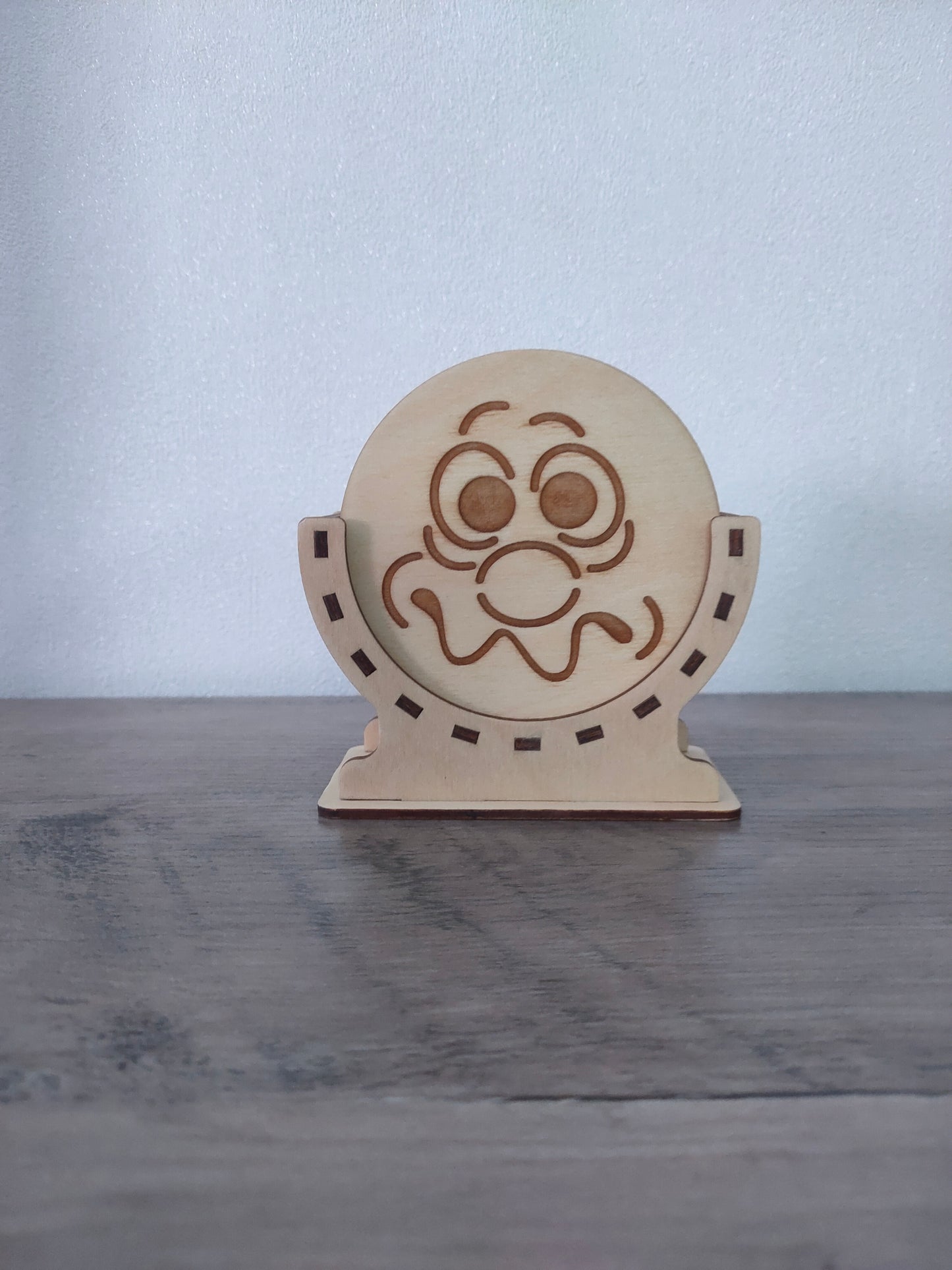 Sous verre Bois vernis