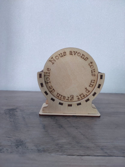 Sous verre Bois vernis